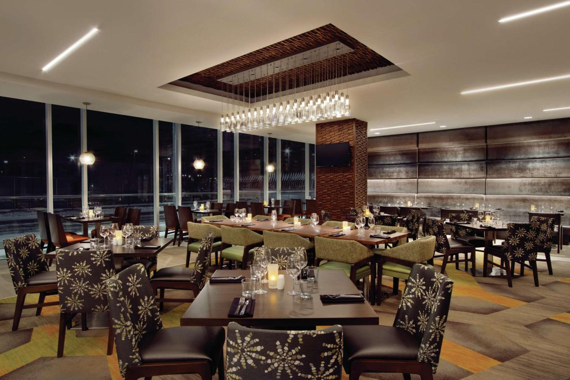 Homewood Suites By Hilton Calgary Downtown Eksteriør billede